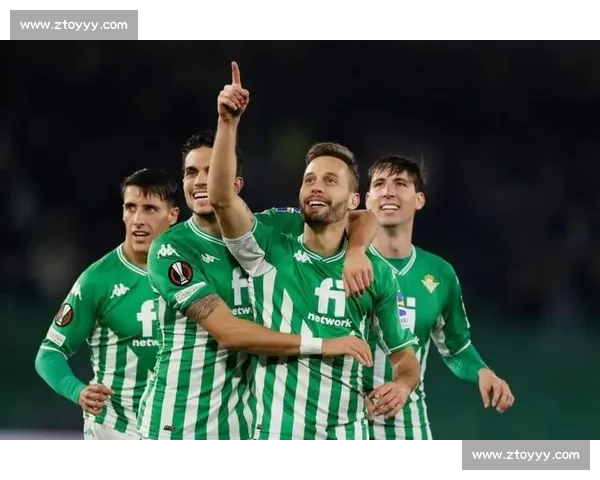 西班牙人主场迎战贝蒂斯 双方为争夺欧战资格展开激烈对决
